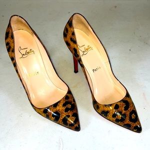 CHRISTIAN LOUBOUTIN HIGH HEEL PUMPS IN LEOPARD PRINT
